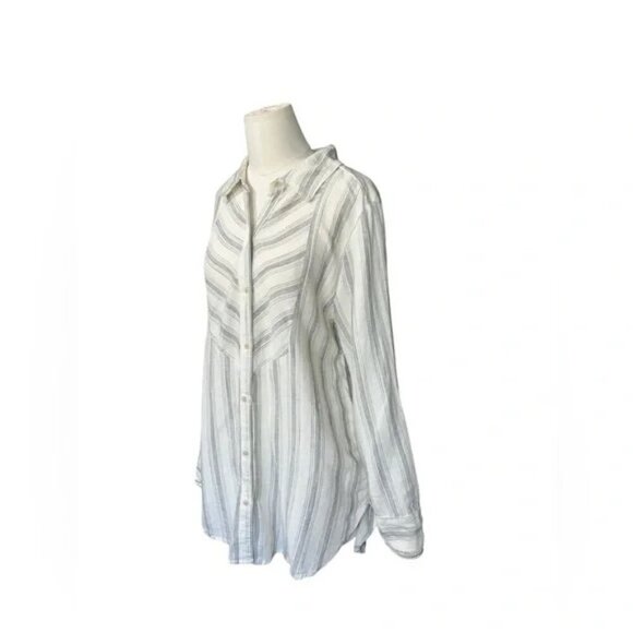Anthropologie Windrift Buttondown size M - Picture 2 of 9